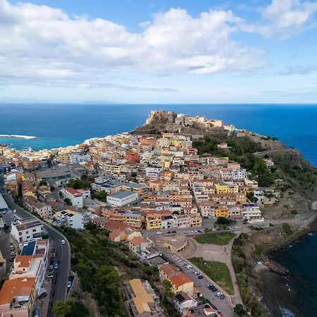 Aria Condizionata E Terrazza Vista Mare 卡斯特尔萨多