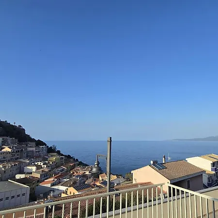 Aria Condizionata E Terrazza Vista Mare Apartment *